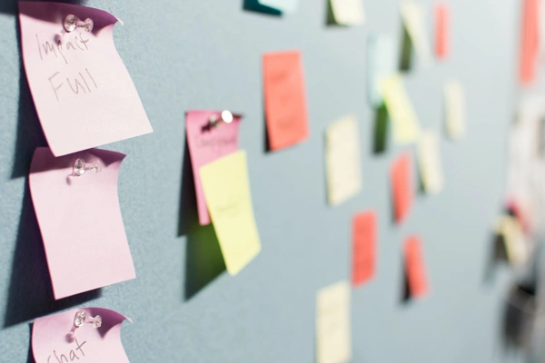 Case Studies of Tech Giants: Building Products That Scale and Satisfy Millions of Users - Flow Card Image