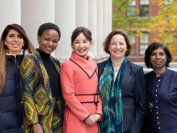 Harvard LEAD Fellowship for Promoting Women in Global Health 2024, USA - Flow Card Image