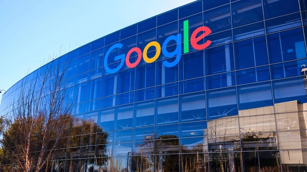 Apply for Software Engineering Winter Intern 2025 at Google - Flow Card Image