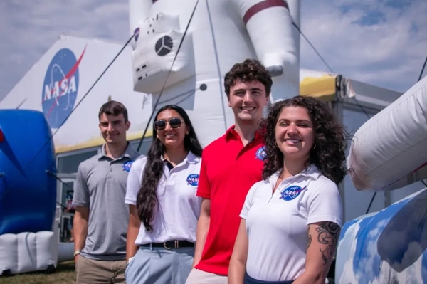 NASA Science Learner Opportunities – Internships, Fellowships & Scholarships - Flow Card Image
